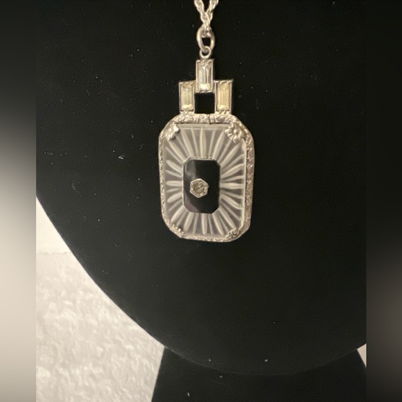 Vintage Camphor Glass Onyx Necklace - Picture 4 of 15